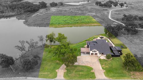 2402 Country Club Road, Ennis, TX, 75119 | Card Image