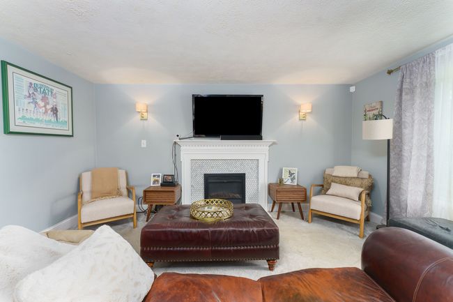 A CHARMING NOOK FOR GATHERINGS OR QUIET NIGHTS. | Image 6