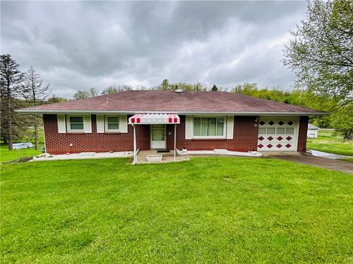 90 Dague Ln, Washington, PA, 15301-8112 | Card Image