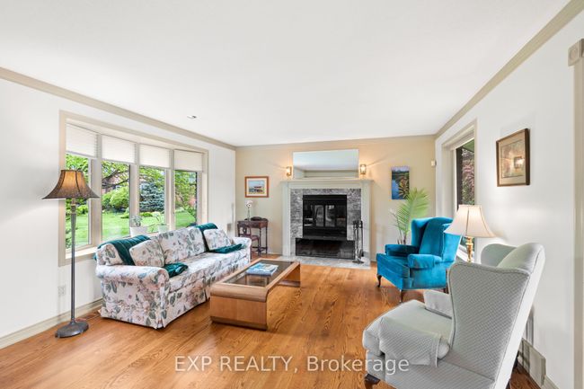 4 Barry Burn Crt, House other with 4 bedrooms, 3 bathrooms and 10 parking in Nepean ON | Image 8