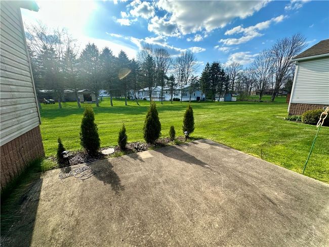 20 Stoneridge Ln, House other with 3 bedrooms, 2 bathrooms and 2 parking in Grove City PA | Image 18