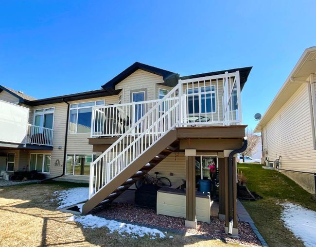 1909 Riverside Drive Nw, Home with 2 bedrooms, 2 bathrooms and 4 parking in High River AB | Image 37