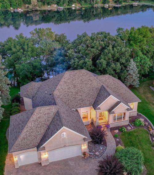 676 118th St, Amery, WI, 54001-7400 | Card Image