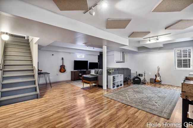 Finished Basement | Image 27