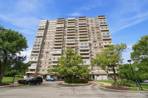 2324 Madison Rd, Cincinnati, OH, 45208-2671 | Card Image