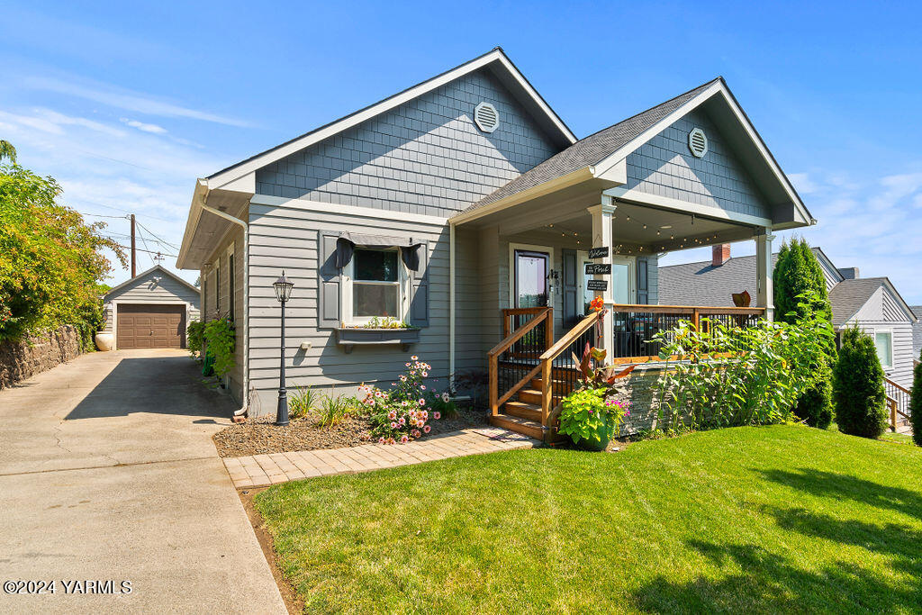 25th Ave, Yakima, WA 98902