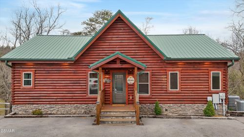 3226 White Falcon Way, Pigeon Forge, TN, 37862 | Card Image