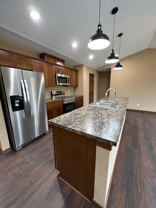 Stainless Steel Appliances | Image 18