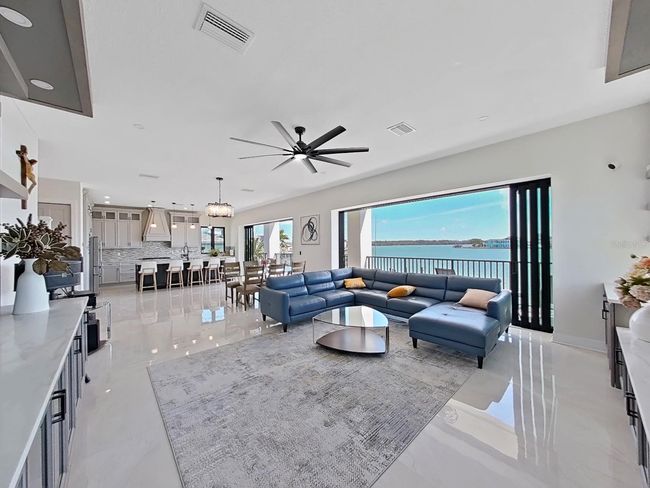 882 Bay Point Dr, House other with 5 bedrooms, 6 bathrooms and null parking in MADEIRA BEACH FL | Image 18