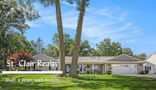 983 Riverside Ave, Saint Clair, MI, 48079-4267 | Card Image