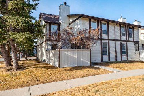 5-3200 60 St Ne, Calgary, AB, T1Y4K8 | Card Image