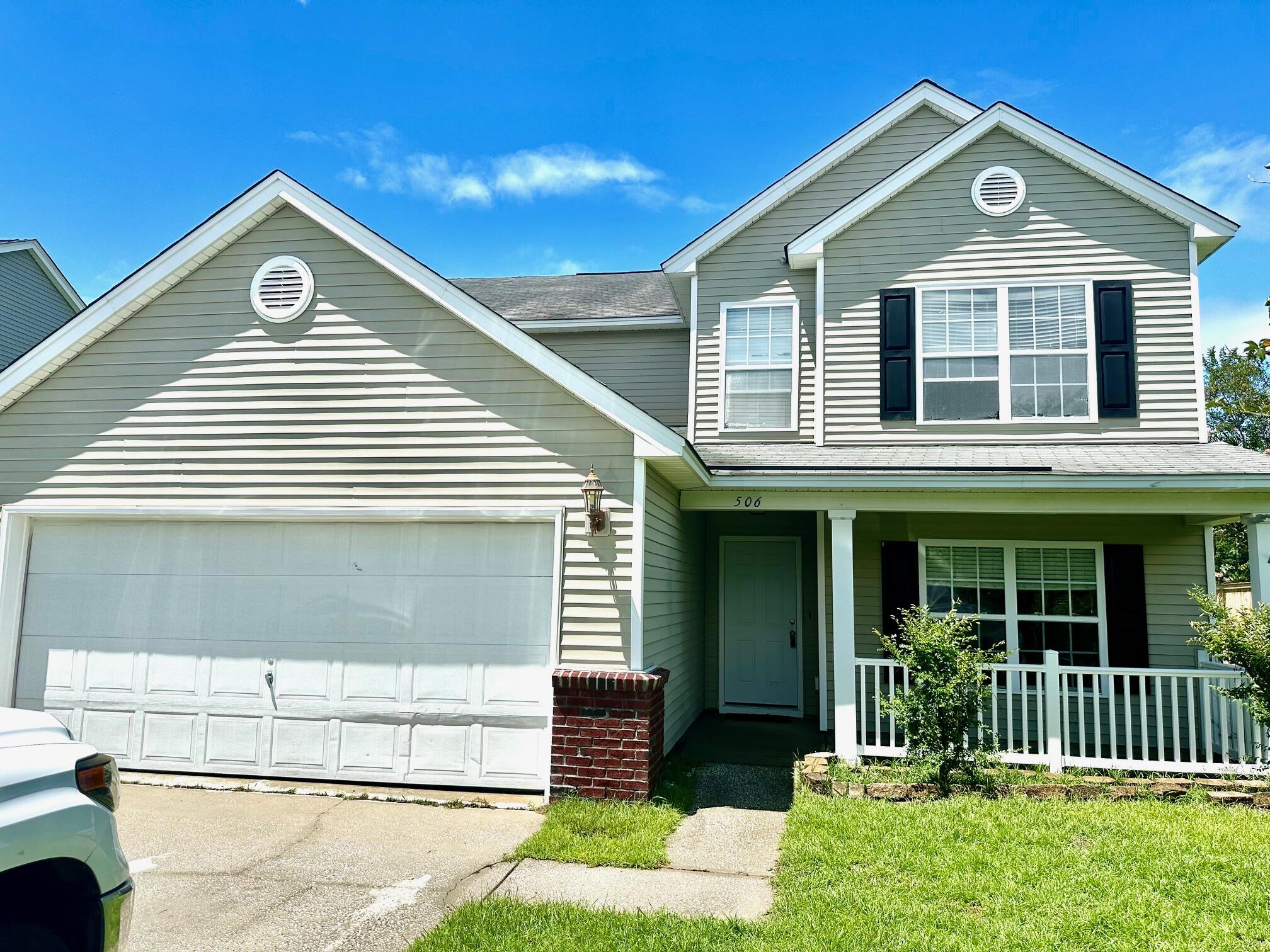 Holiday Dr, Summerville, SC 29483