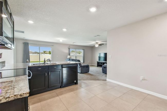 8034 Broad Pointe Dr, House other with 3 bedrooms, 2 bathrooms and null parking in ZEPHYRHILLS FL | Image 15