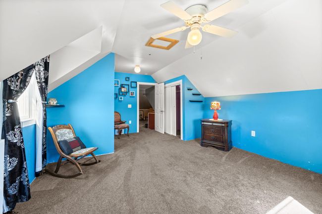 Upper level bedroom | Image 18