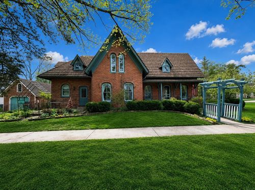 701 5th Ave, Decorah, IA, 52101-1213 | Card Image