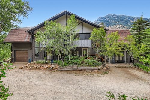 819 Valley View Rd, Georgetown, CO, 80444-5111 | Card Image