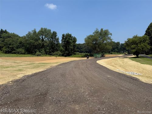 001 Buttercup Trail, Milford Charter Township, MI, 48381 | Card Image