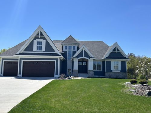 5980 Prestwick Ct, Shorewood, MN, 55331-4412 | Card Image