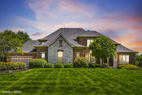 4861 Pigeon Creek Trl, Bettendorf, IA, 52722-6568 | Card Image