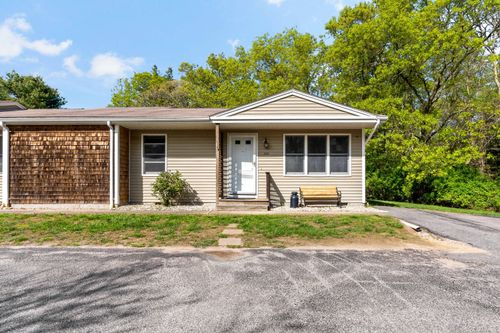 20 Castle Rock Dr, Charlestown, RI, 02813-3173 | Card Image
