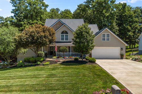 1311 Northwoods Dr, Hillsboro, OH, 45133-8205 | Card Image