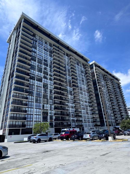 1112-600 Ne 36th St, Miami, FL, 33137-3929 | Card Image
