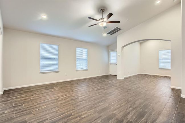 Living Room | Image 13