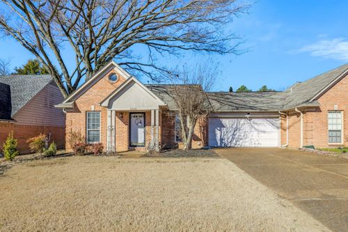 2749 Colonial Towers Dr, Cordova, TN, 38016-4635 | Card Image