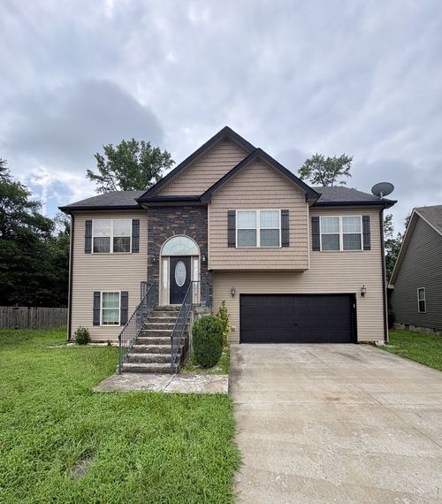 3728 Crisscross Ct, Clarksville, TN, 37040-1402 | Card Image