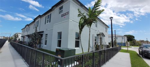 unit-5-12470 Sw 248th St, Homestead, FL, 33032-6435 | Card Image