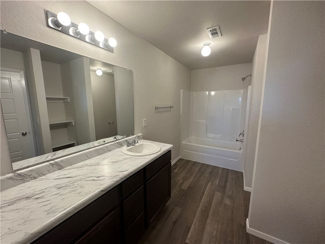 Move in Ready! Actual photo! | Image 20