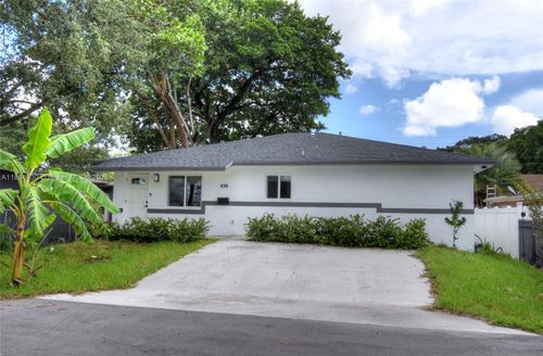 830 Nw 19th Ter, Fort Lauderdale, FL, 33311-6940 | Card Image