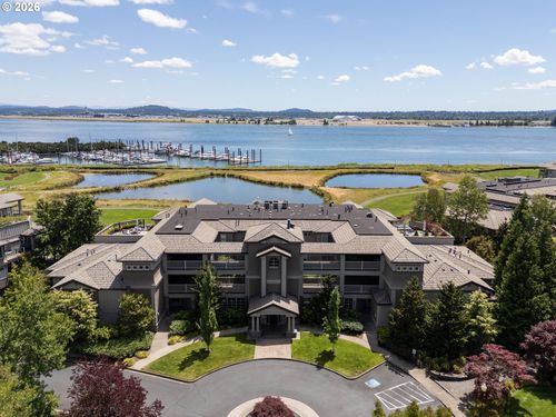 203-5511 Se Scenic Ln, Vancouver, WA, 98661-0512 | Card Image