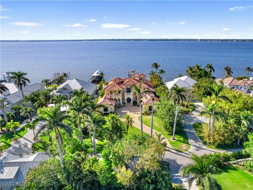 2704 Shriver Dr, Fort Myers, FL, 33901-5931 | Card Image