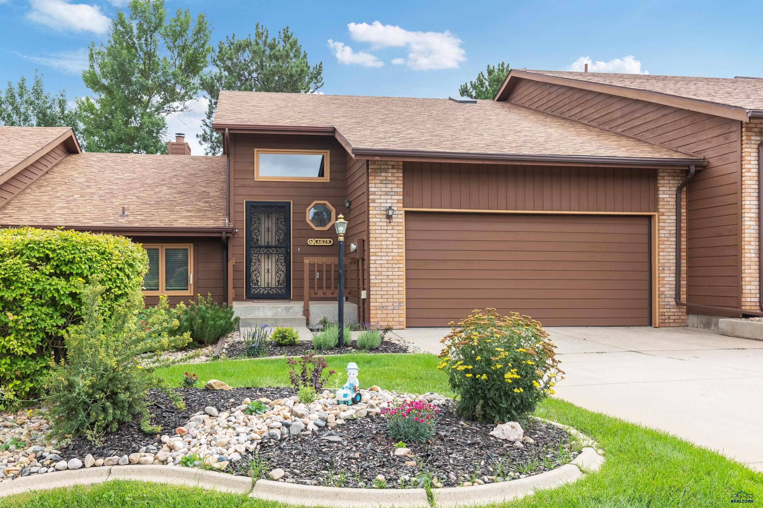 Mountain Springs Ct, Rapid City, SD 57702
