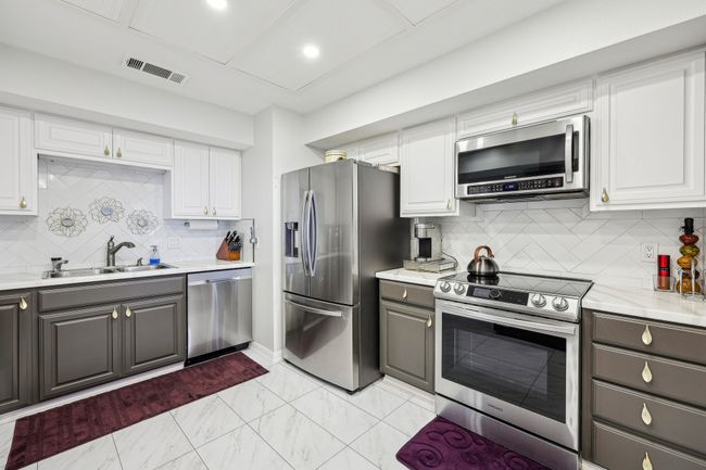 APT-815 - 5200 Keller Springs Rd, Condo with 2 bedrooms, 2 bathrooms and null parking in Dallas TX | Image 7