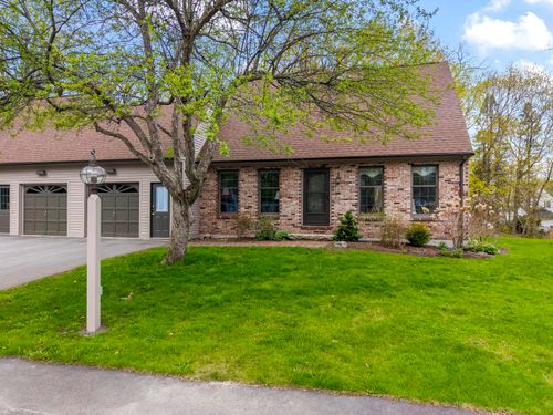 15-15 Coachlight Lane, Portland, ME, 04102 | Card Image