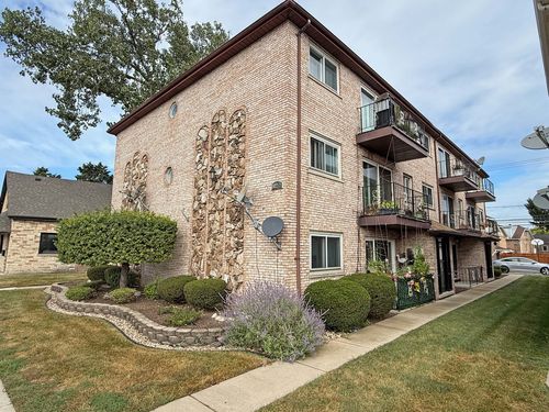 2b-5824 S Archer Avenue, Chicago, IL, 60638 | Card Image