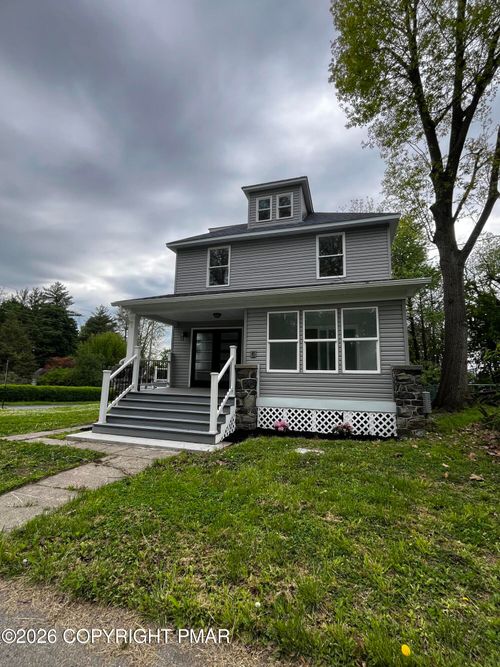 145 Prospect St, EAST STROUDSBURG, PA, 18301-2524 | Card Image