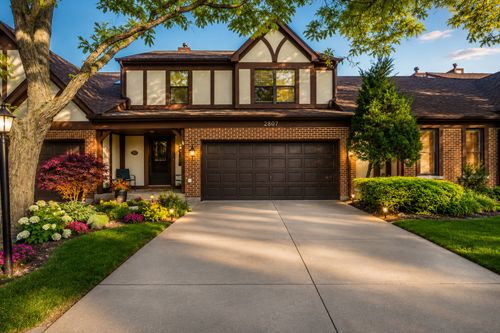 2807 Brighton Ct, Westchester, IL, 60154-5605 | Card Image