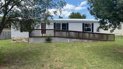 200 Sarah Cir, Llano, TX, 78643-3583 | Card Image