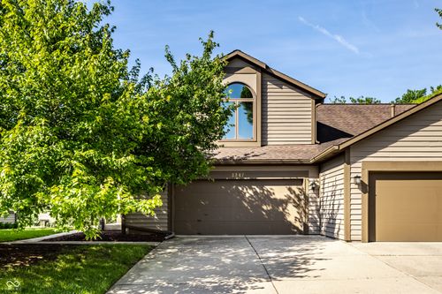 2247 Frisco Pl, Indianapolis, IN, 46240-4725 | Card Image