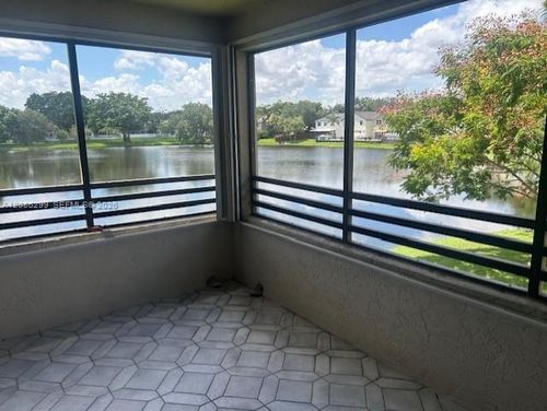 8-9851 Nw 3rd Ct, Plantation, FL, 33324-7078 | Card Image