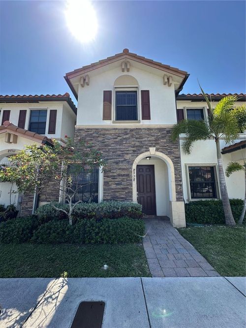 8938 W 35th Way, Hialeah, FL, 33018-1893 | Card Image