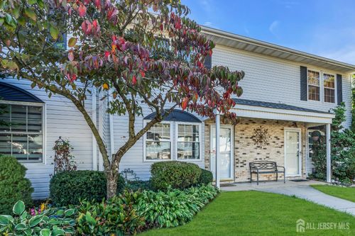 53g-82 Cliffwood Ave, Cliffwood, NJ, 07721-1000 | Card Image