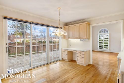 926 Lochmoor Pl, Grosse Pointe Woods, MI, 48236-1481 | Card Image