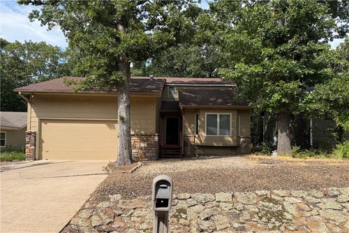 8 Weston Ln, Bella Vista, AR, 72715-2301 | Card Image