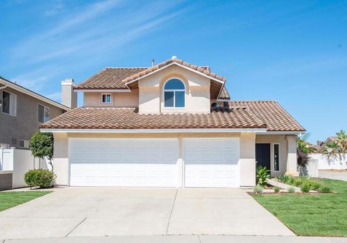 2038 Ridgeline Ave, Vista, CA, 92081-8810 | Card Image