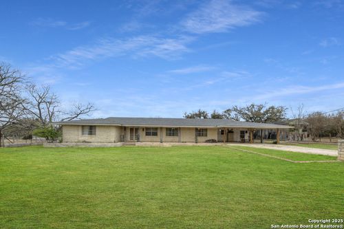 2877 Broad Oak Dr, Bandera, TX, 78003-3714 | Card Image