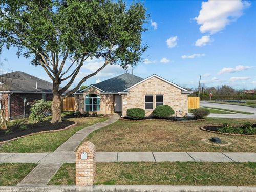 4835 Chase More Dr, Bacliff, TX, 77518-2493 | Card Image